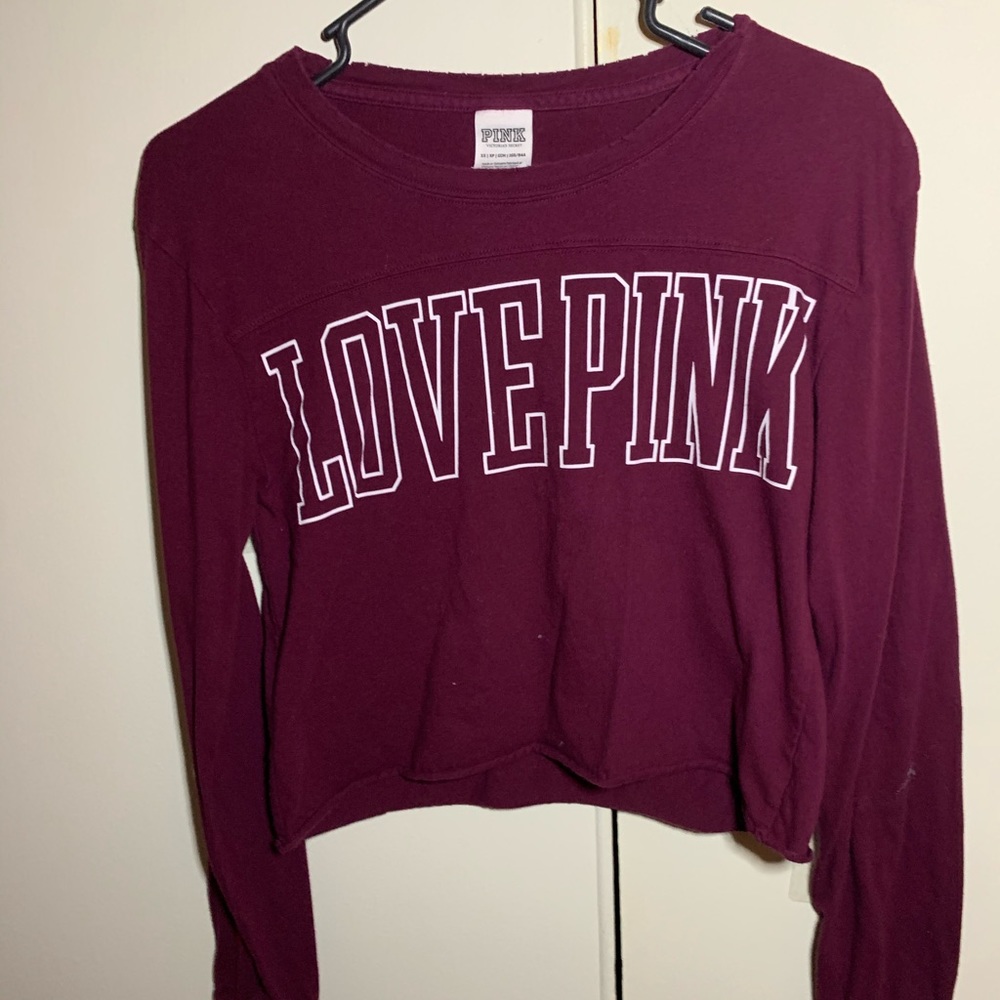A long sleeve shirt